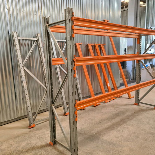 Heavy-duty metal warehouse shelves like new, pack
