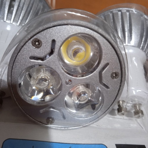 Led bulbs new, pack of 3