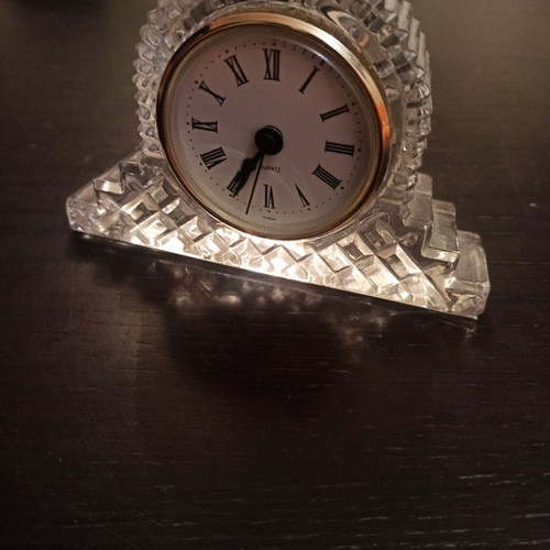 Table clock new, crystal, analog