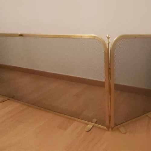 Metal fireplace guard like new