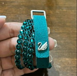 Βραχιόλι Swarovski καινούργιο με δέρμα και κρύσταλλα σε σμαραγδί χρώμα