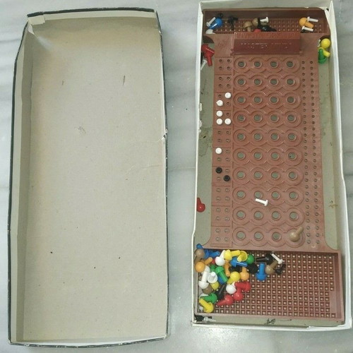 Master Mind collectible board game used from 1975