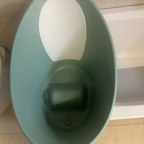 Shnuggle Baby Bath Tub Mint Color Like New