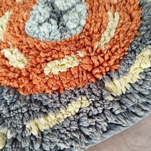 Children's rug car shape cotton like new