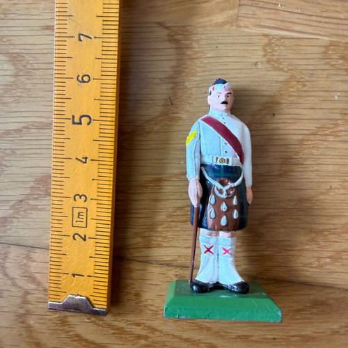 William Grant & Sons Collectible Metal Highlander Military Figure 1990 like new
