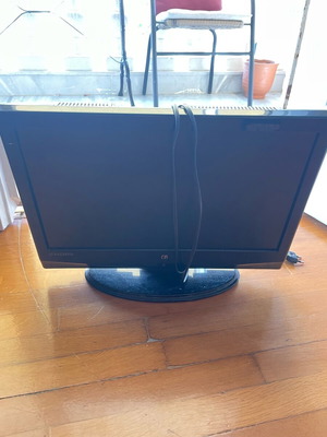 F&U FDH19882W 19” LCD TV