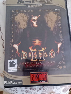 Diablo 2 Expansion Set like new, PC strategy game