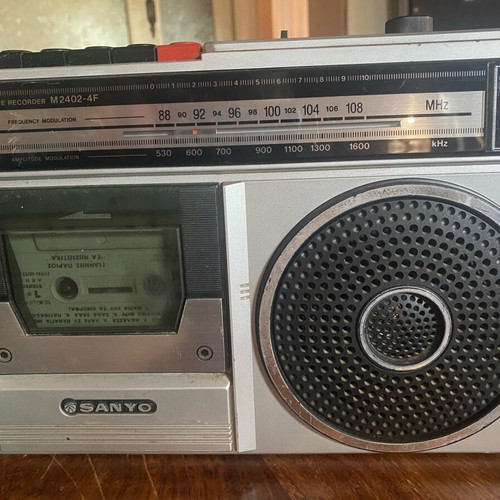 Sanyo vintage radio cassette player used with Giannis Parios cassette