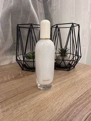 Clinique Aromatics In White EDP 100ml ελάχιστα χρησιμοποιημένο