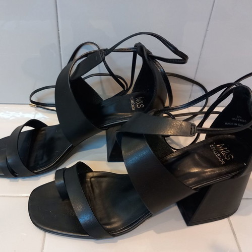 M&S Collection sandals used, size 39, black with laces