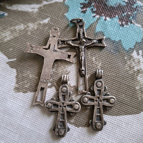 Vintage crosses set of 4 used, made in Italy