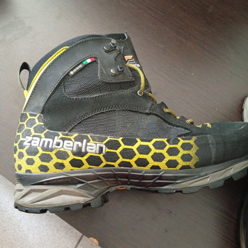 Zamberlan Rando GTX hiking boots, black and yellow, size 44