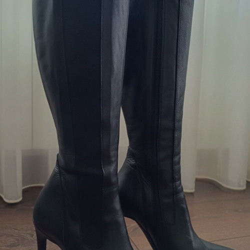 Elegant women's boots like new, black, size 37