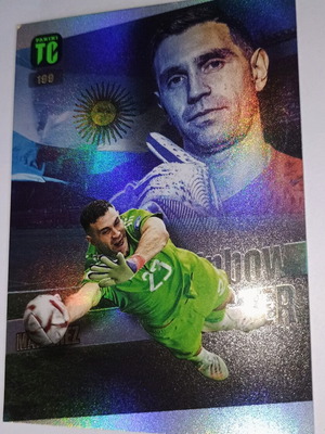 Emiliano Martínez Panini Top Class 2023 collectible card used