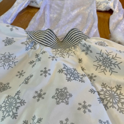 Snowflake carnival costume for girls like new, age 6-8
