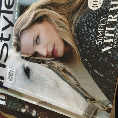 Fashion magazines pack of 7 like new
