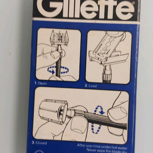 Gillette shaving razor new, NOS, full set complete