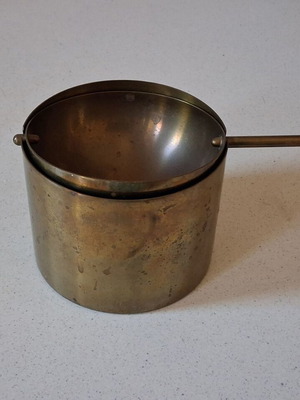 Vintage τασάκι Stelton Arne Jacobsen ορείχαλκος 10cm μεταχειρισμένο