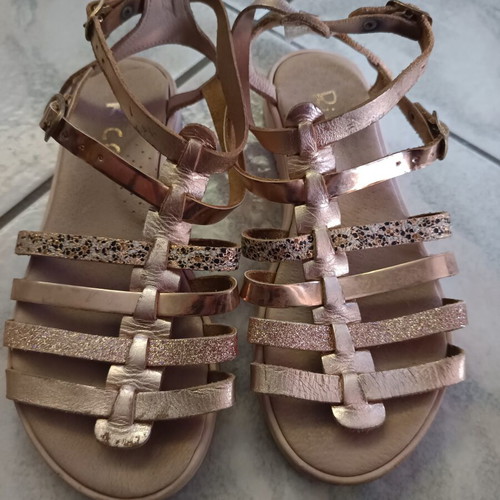 Ricco leather flatform sandals size 36 like new beige gold