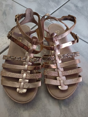 Ricco leather flatform sandals size 36 like new beige gold