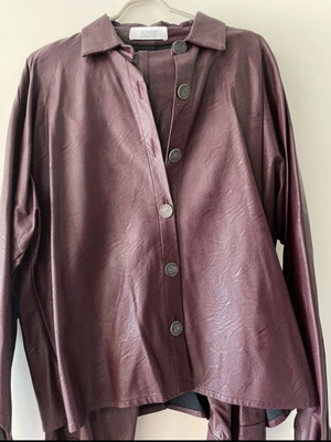 Arpyes oversized leather-like shirt jacket like new