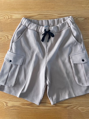 Beige cargo shorts XL like new