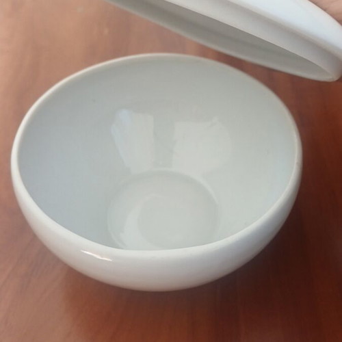 Porcelain decoration like new