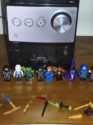 Ninja Minifigures Pack like new