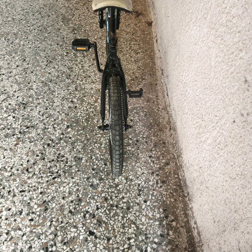 Bullet bicycle like new, black BMX