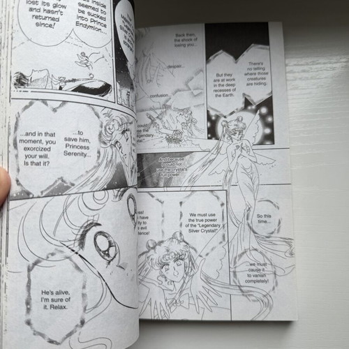 Sailor Moon Volume 2 manga book like new, English