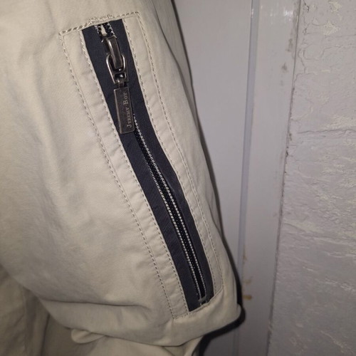 Jeremy Boy men's sports jacket size M like new, beige with detachable hood