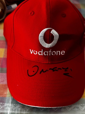 Collectible Olympiakos cap with Antonis Nikopolidis signature new