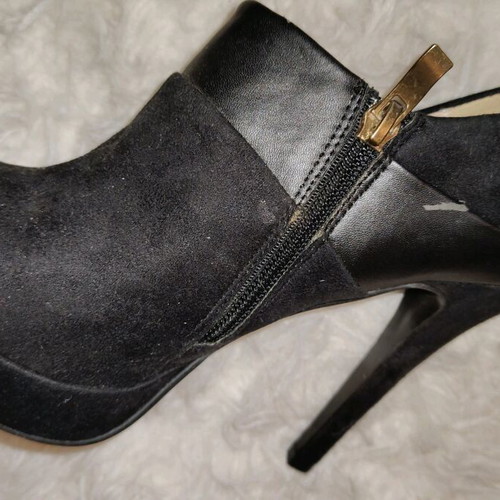Black pumps like new, size 38, heel 12.5 cm