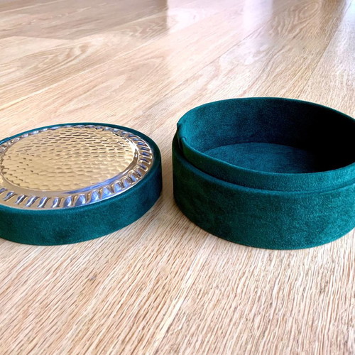 Velvet box with hammered silver, like new, green
