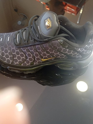 Nike The Bee Tn sneakers new, black and white