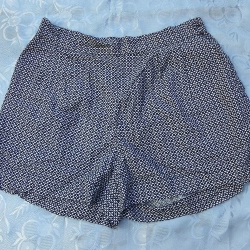 Women's shorts Zedem size M, black and white print, like new