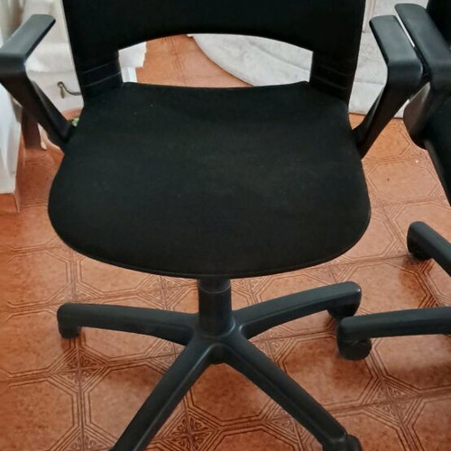 Office chairs like new, set of 2, black