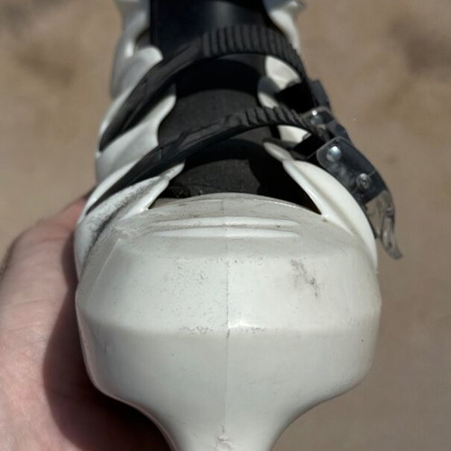 SMJ Sports ice skates 40No like new