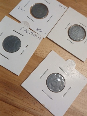 Νομίσματα 5 pfennig μεταχειρισμένα 1940-1943 σε καρτέλες