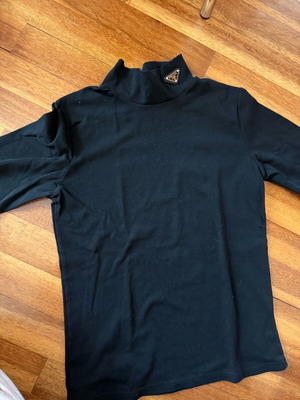 Prada shirt with turtle neck like new, black