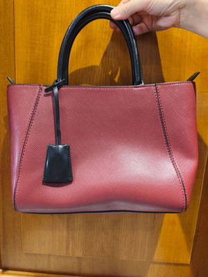 Zara Handheld Bag like new, burgundy red and black