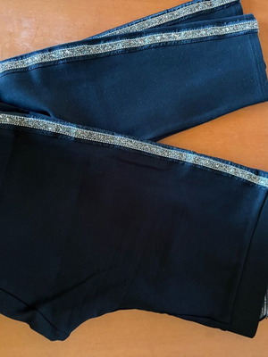 Zara pants like new, size L, black with silver details