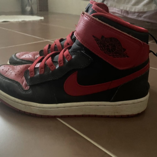 Nike Jordan High sneakers size 42, black and red