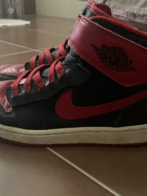 Nike Jordan High sneakers size 42, black and red
