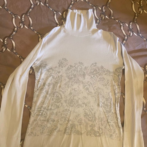 Marc Cein turtleneck like new, soft, white and gray