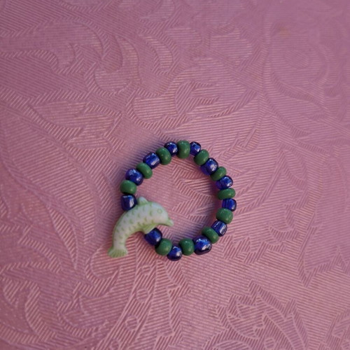 Elastic ring with beads like new, blue and green