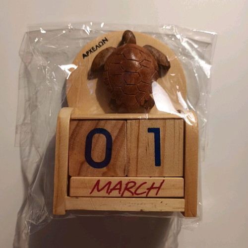 Wooden desk calendar new with Archelon turtle design