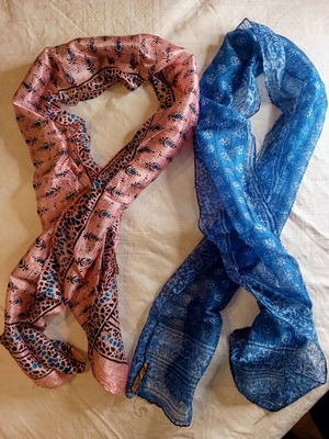 Set of 2 women's scarves used, blue with wear and pink floral