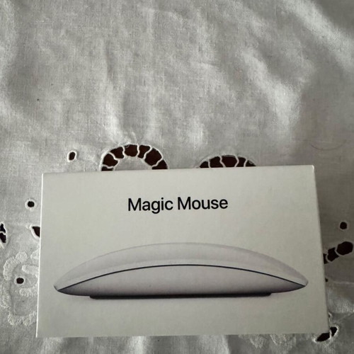 Apple Magic Mouse 2 like new