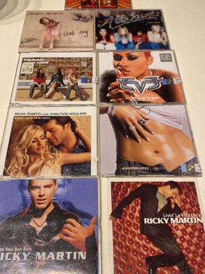 CD singles various like new, foreign pop repertoire